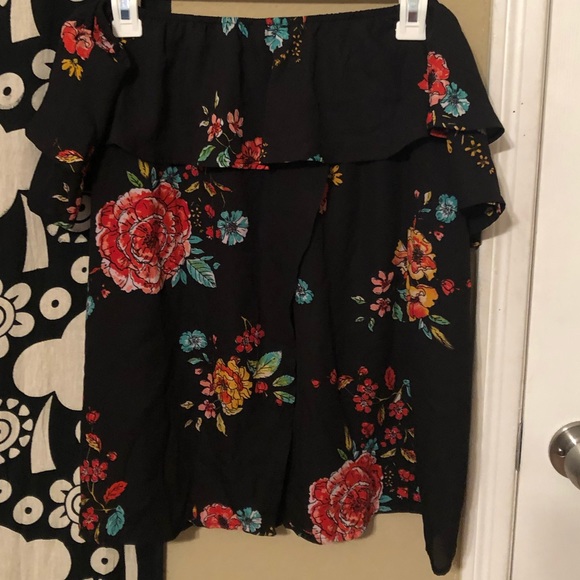 Top - Picture 3 of 4